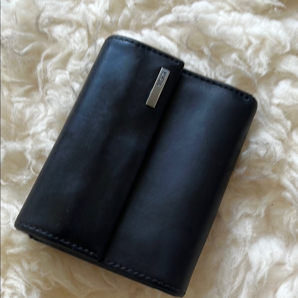 Tumi Black Leather Trifold Wallet